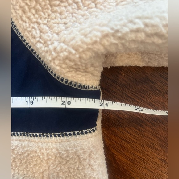 Vineyard Vines Stillwater Sherpa 1/2 Zip size Medium - Picture 7 of 7